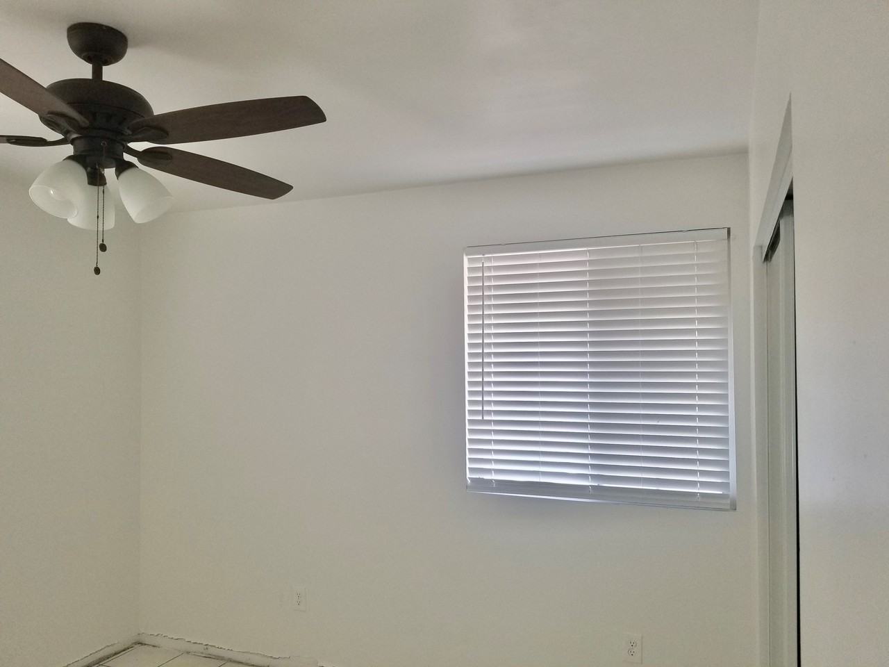 16439 1/2 1/2 California Avenue - Photo 3 of 6