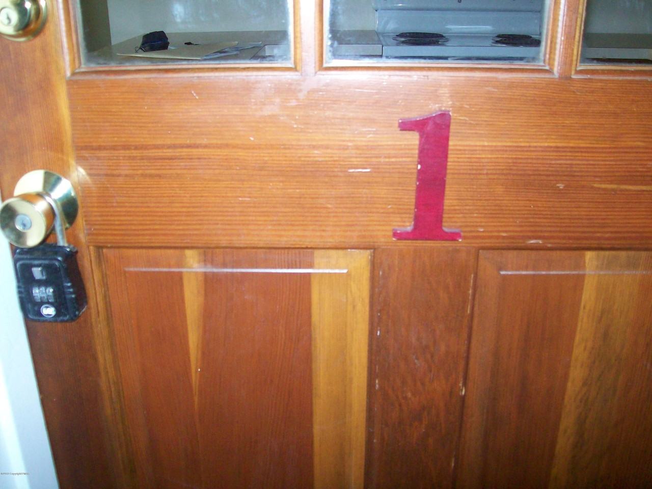 516 Spring St - Photo 3 of 11