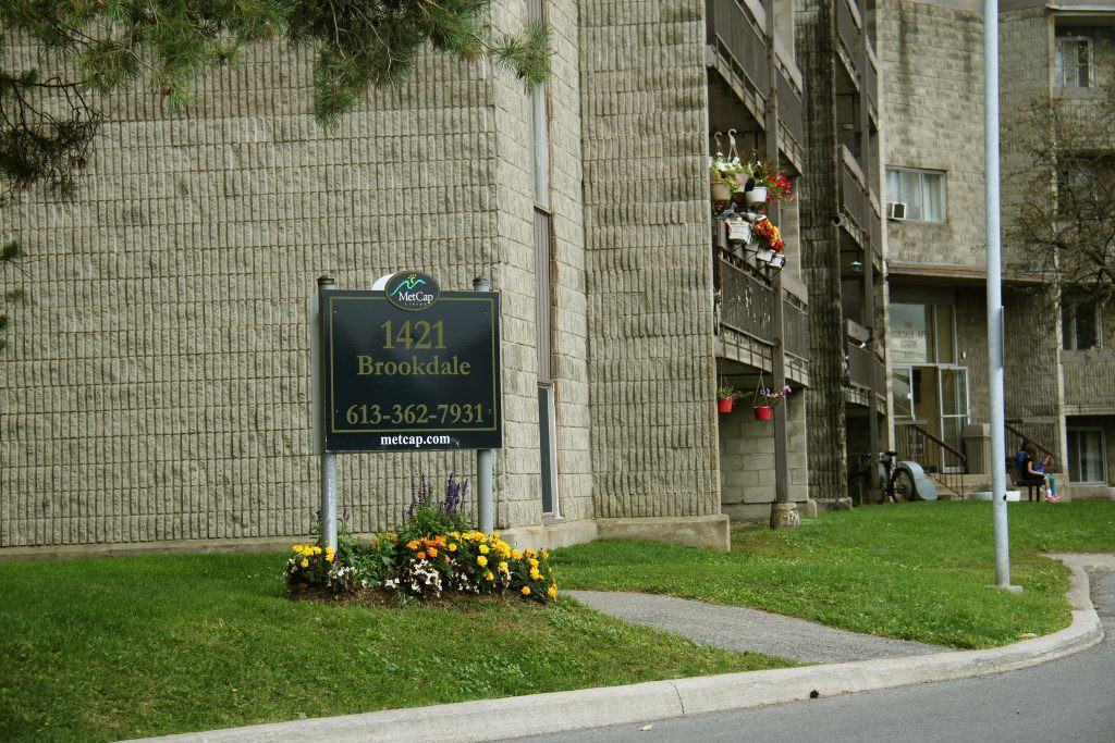 Brookdale Avenue Apartments 1451 Apartment Building, Cornwall, ON K6J