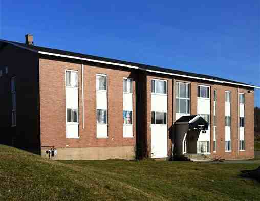 Roxbury Drive Apartments - Photo 2 of 2