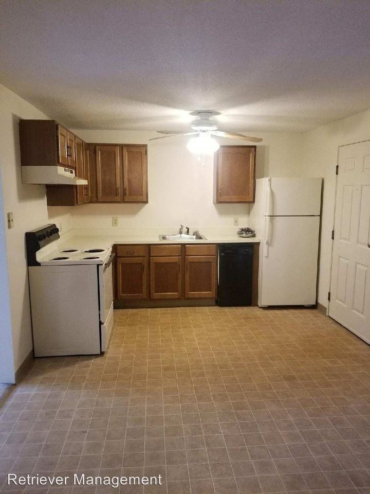 12 East Side Drive - Photo 3 of 5