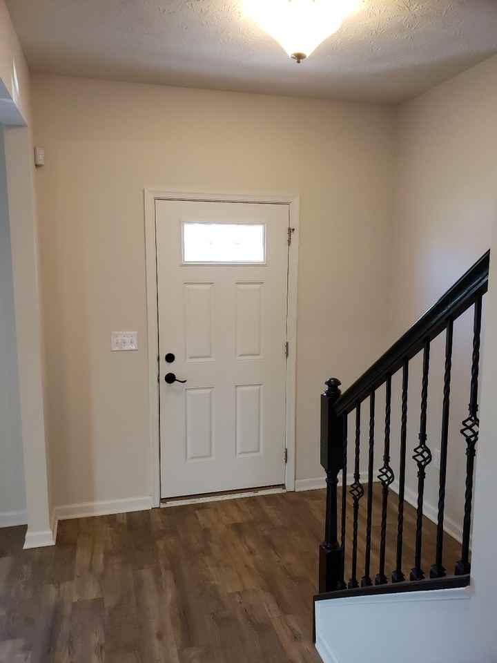 2047 Bridgewater Ln - Photo 3 of 29