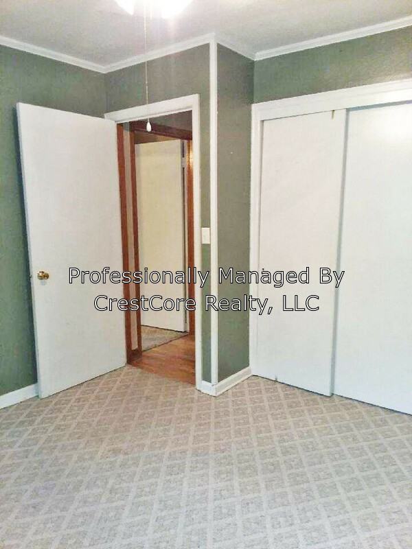 307 Hillcrest St - Photo 2 of 13