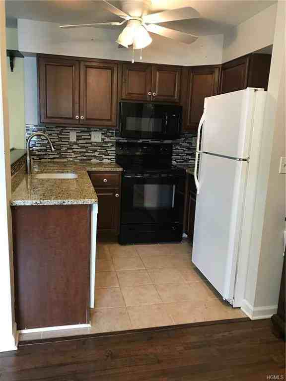48 Bittersweet Lane - Photo 3 of 17