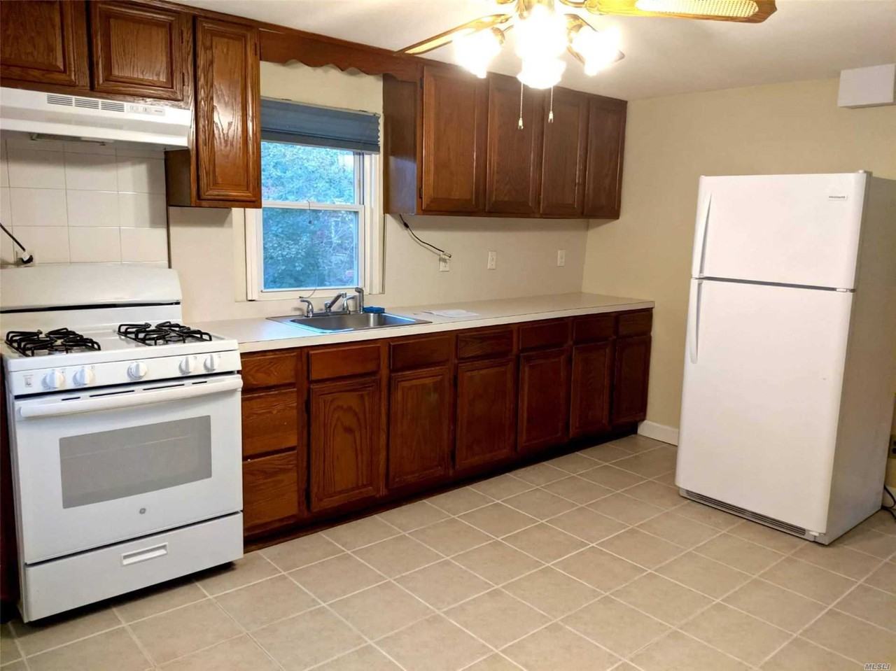 183 Southaven Ave - Photo 2 of 13