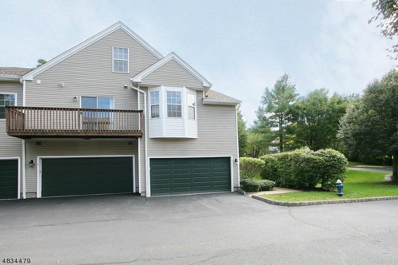 2 Oak Knoll Ln - Photo 2 of 24
