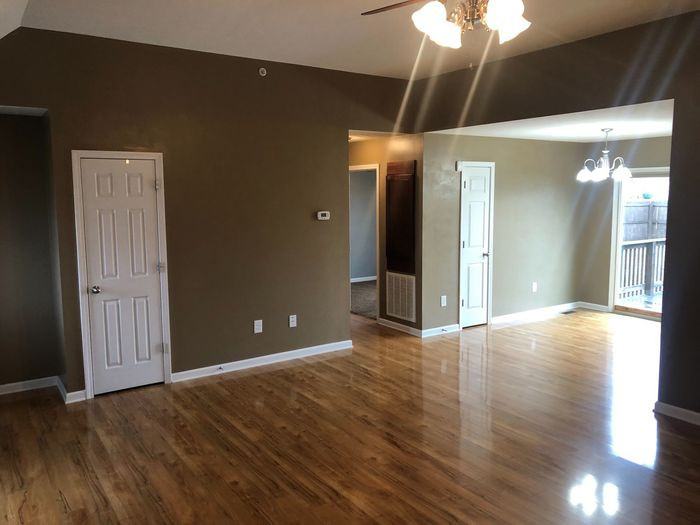 130 Elena Lane - Photo 3 of 17