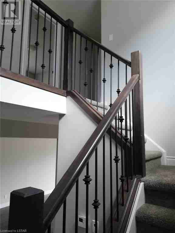 1544 Finley Crescent - Photo 2 of 8