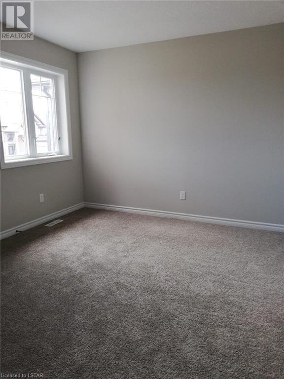 1544 Finley Crescent - Photo 3 of 8