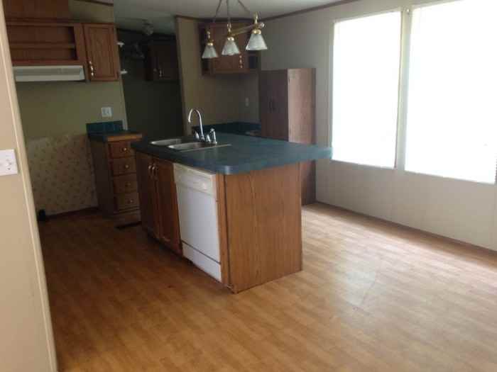 90 Candy Lane - Photo 3 of 9