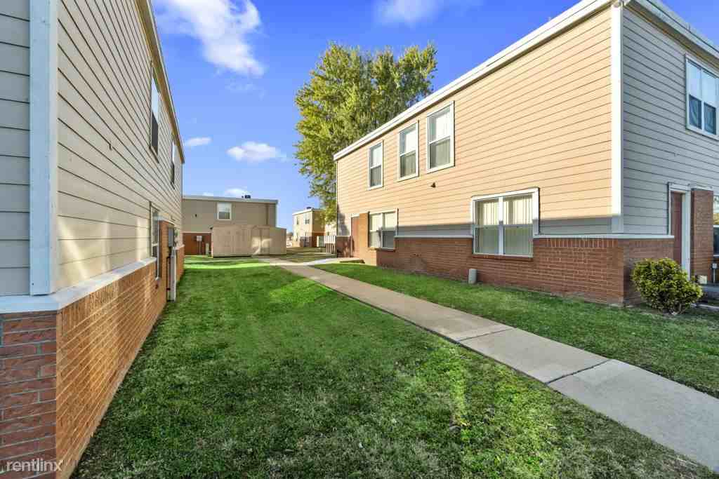 Rolling Fields - Photo 2 of 23