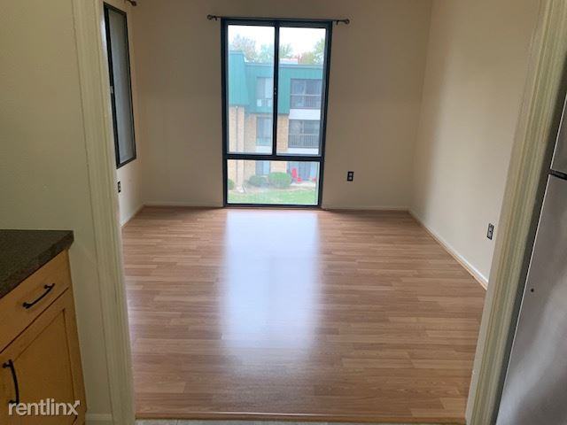 1026 Brinker Dr 302 - Photo 3 of 5
