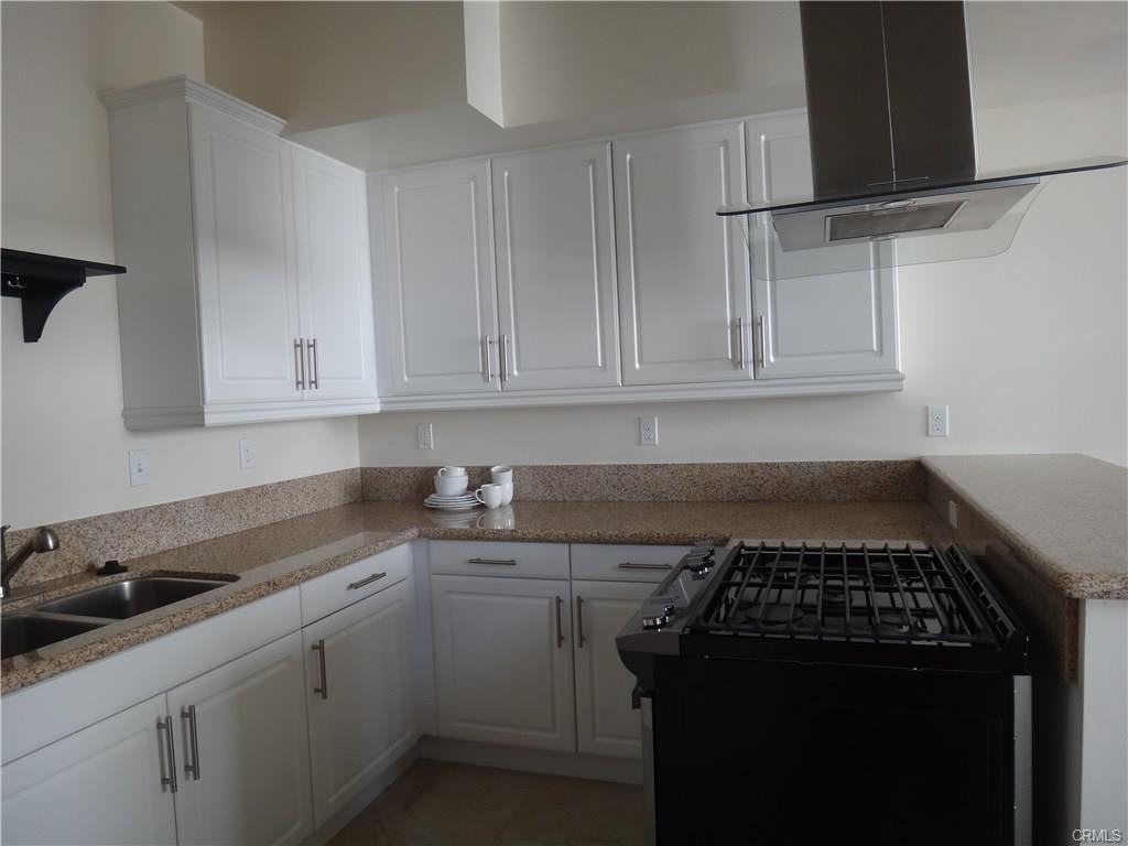 2798 Troy Court - Photo 3 of 14