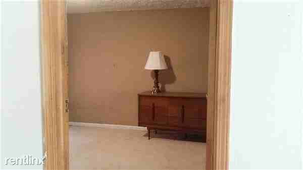 9885 Big Pine St - Photo 3 of 7