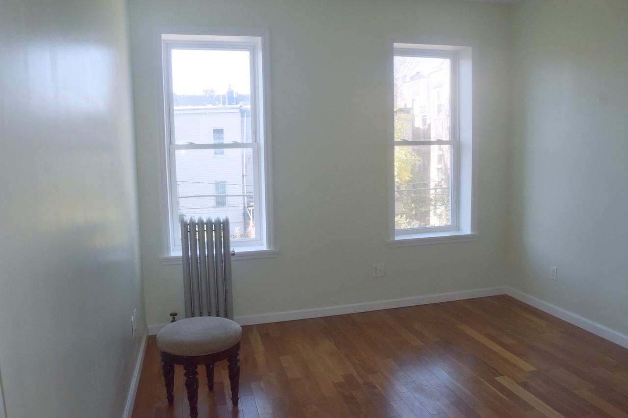 96 East 32nd Street - Photo 2 of 7