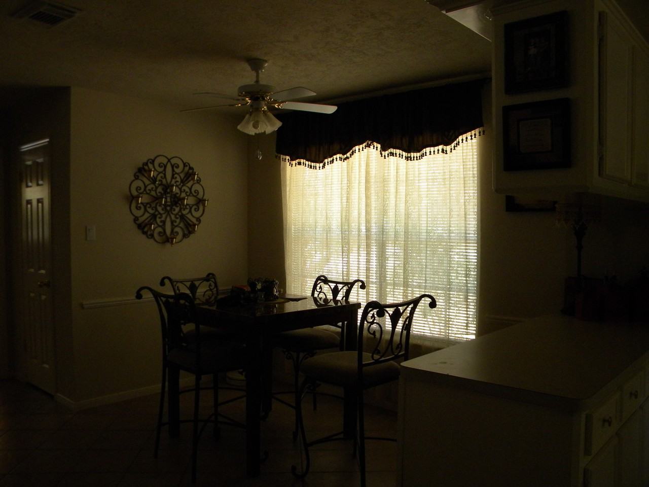 202 Wickwood Drive - Photo 3 of 10