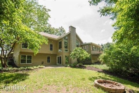 2151 Hunters Run NE - Photo 3 of 22