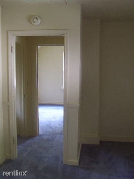 745 7th St NW - Photo 3 of 10