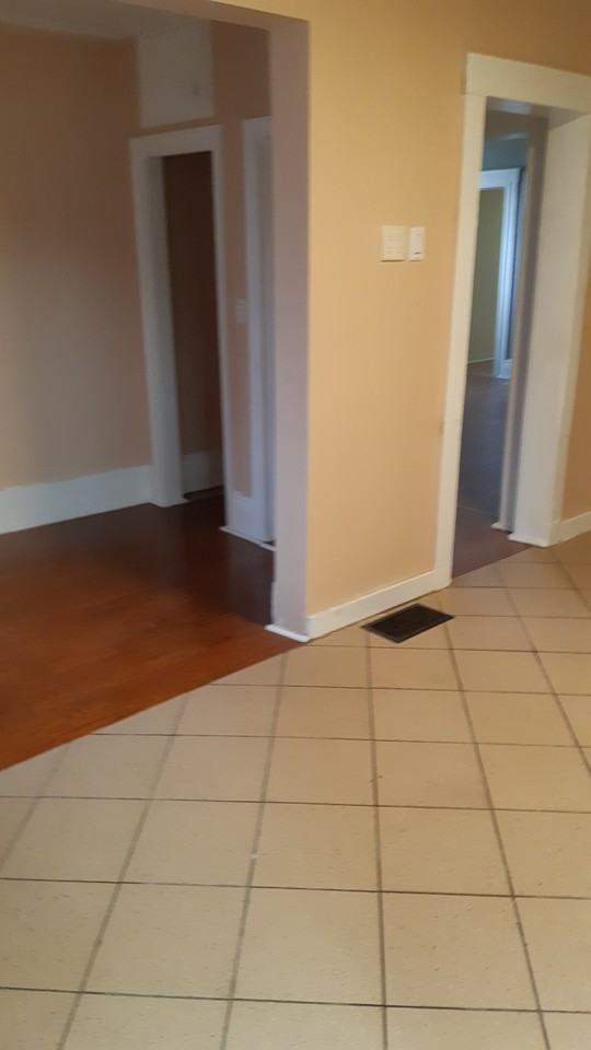 208 King Street - Photo 2 of 8