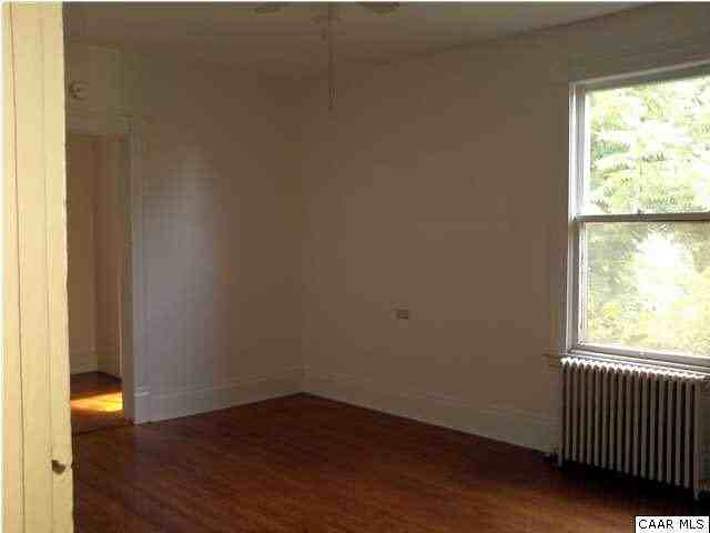 405 Altamont St #Up - Photo 3 of 3