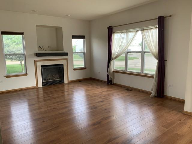 656 Fieldcrest #B - Photo 2 of 8