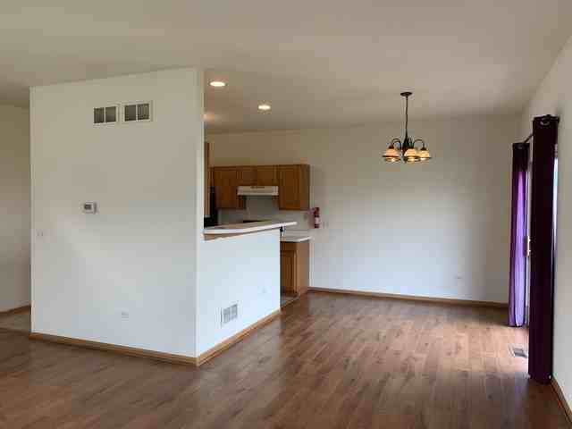 656 Fieldcrest #B - Photo 3 of 8