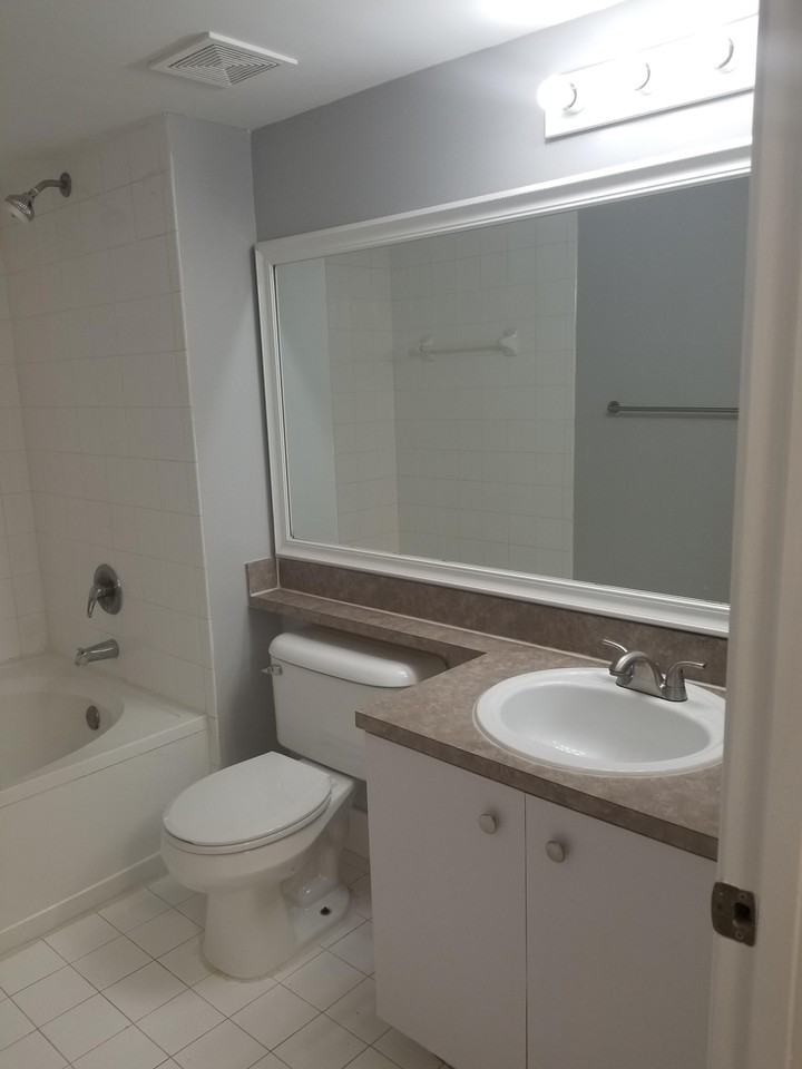 11100 SW 6th St - Photo 3 of 4