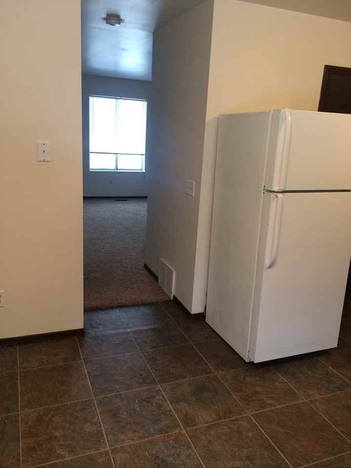 552 136Th Ave - Photo 3 of 6