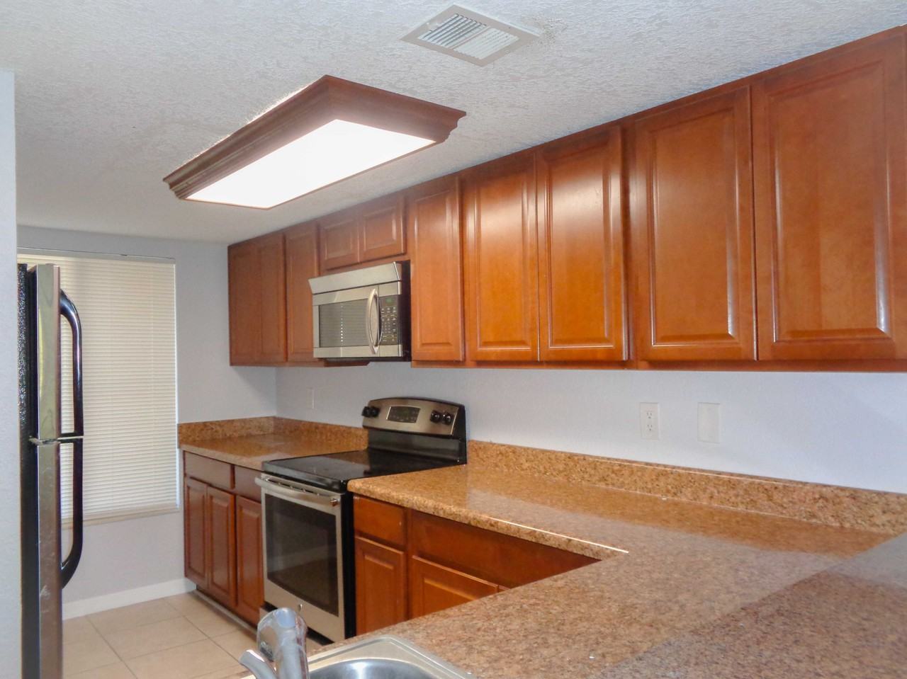 592 100th Ave N - Photo 2 of 10