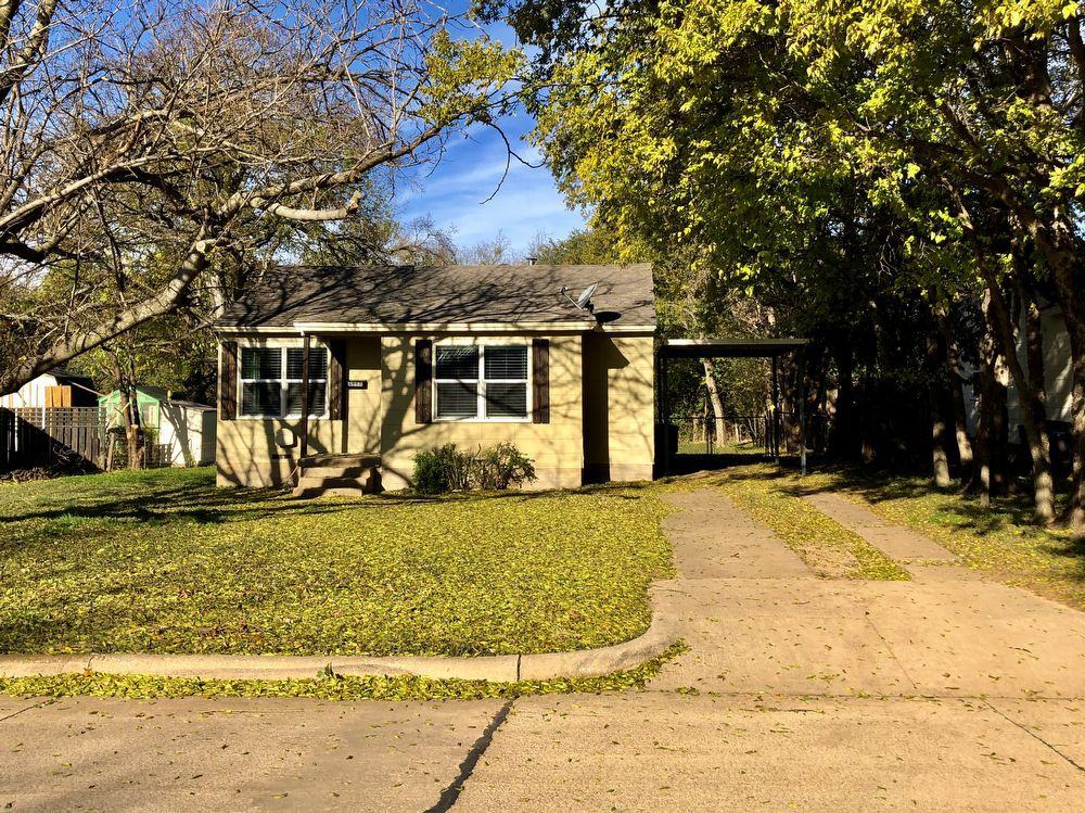 4968 Royal Dr - Photo 2 of 10