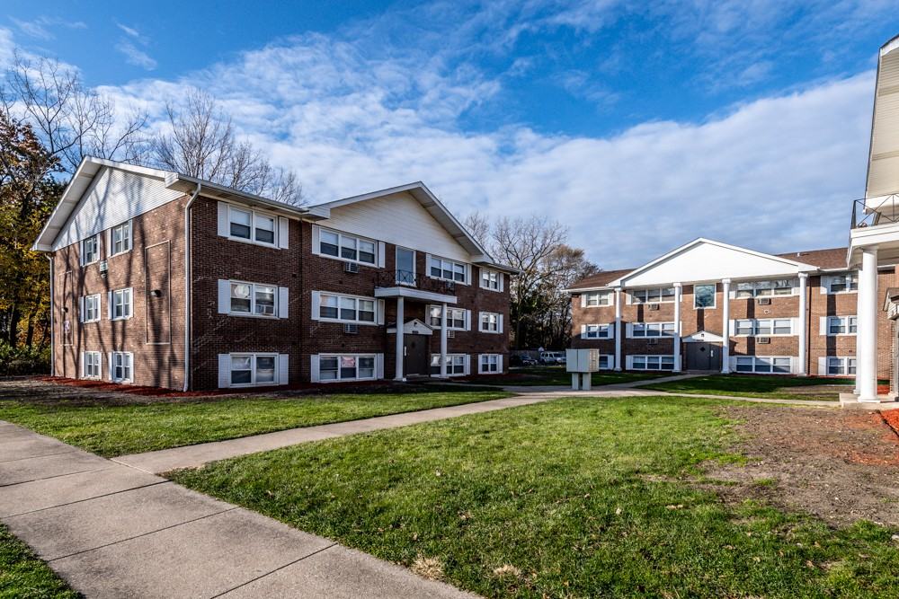 14538 S Cottage Grove Ave Apartments 14538 Cottage Grove Ave, Dolton