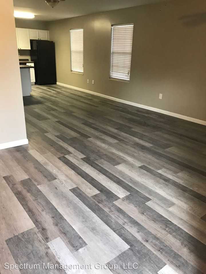 Martha Glass Dr - Photo 2 of 12