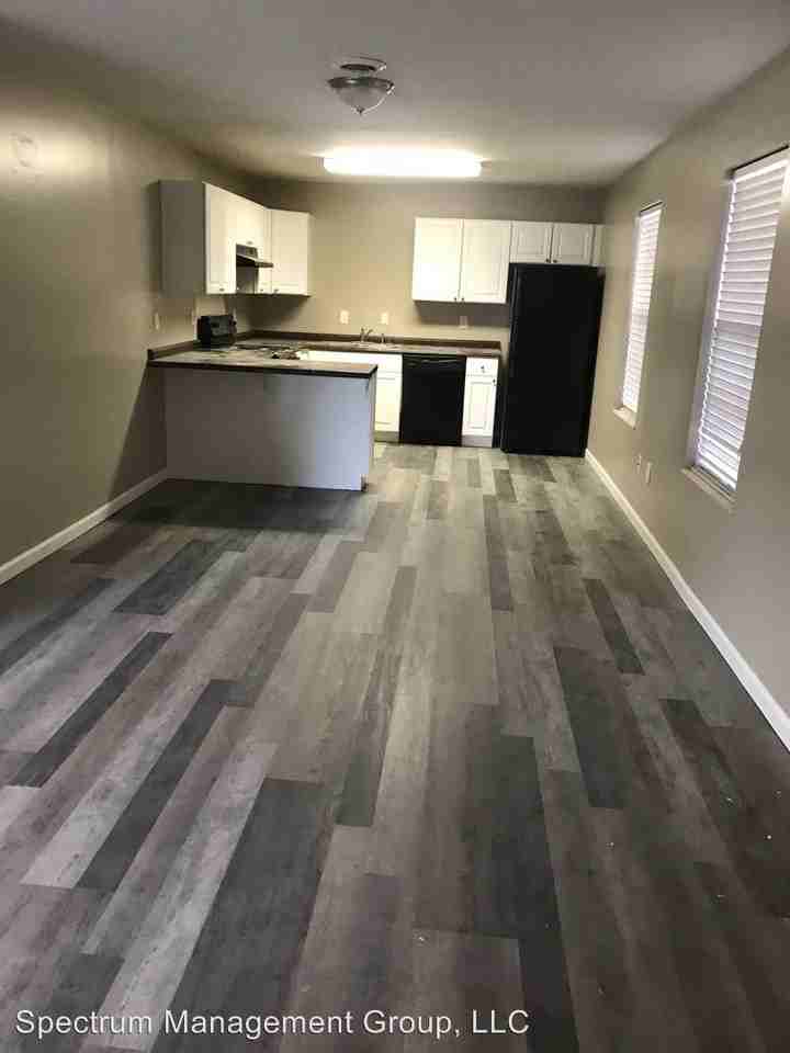 Martha Glass Dr - Photo 3 of 12