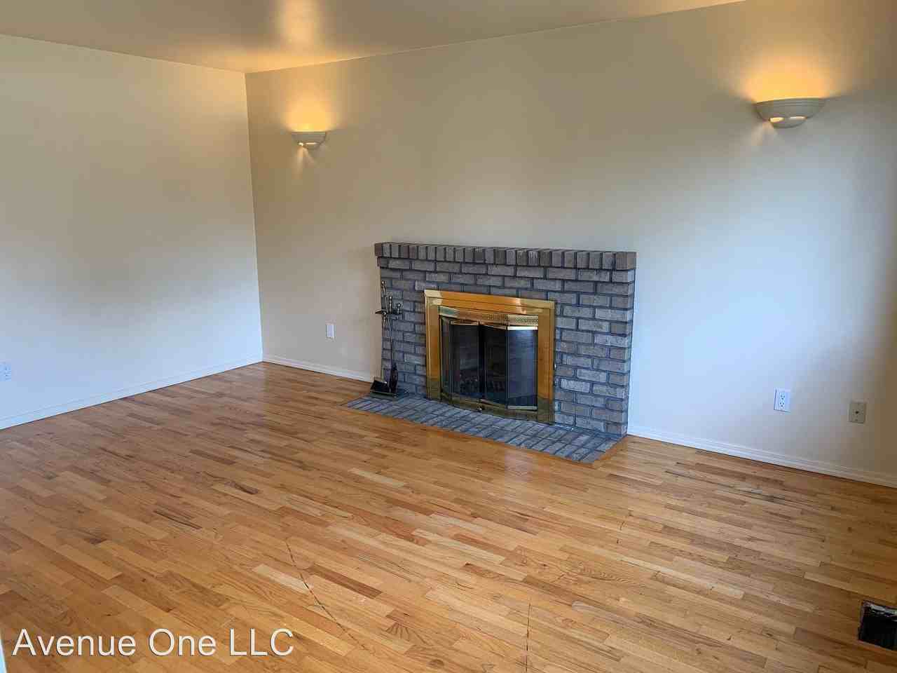 7367 126th Pl Se - Photo 2 of 19