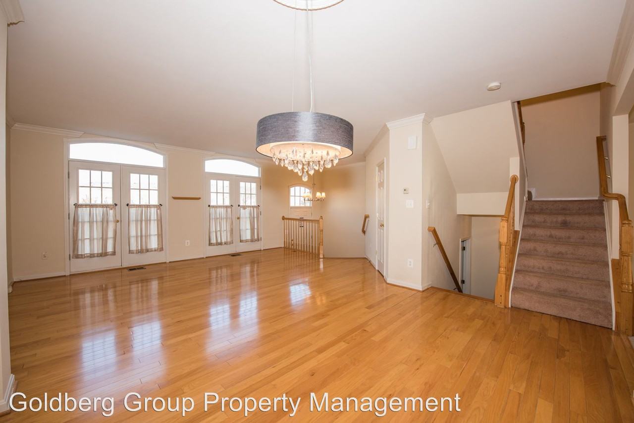 6186 Toledo Place - Photo 3 of 8