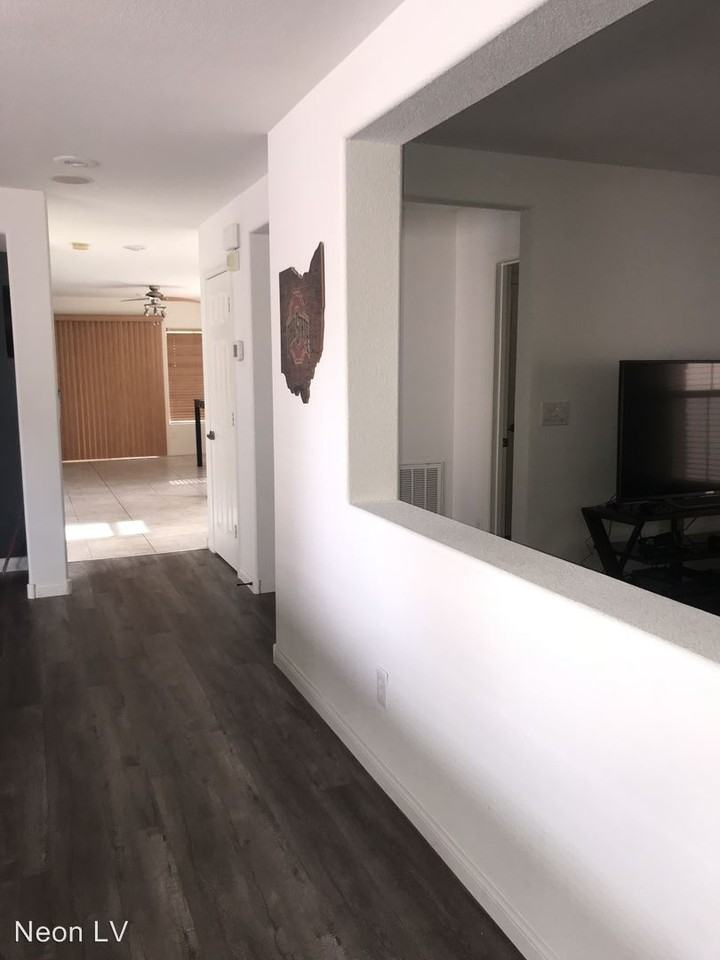 10443 Wildflower Gully St - Photo 2 of 6