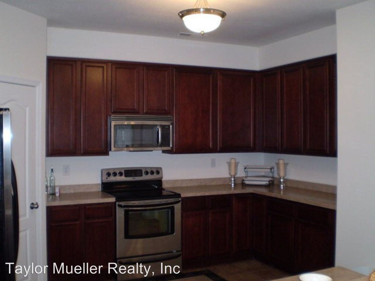 602 Raven Way - Photo 2 of 16