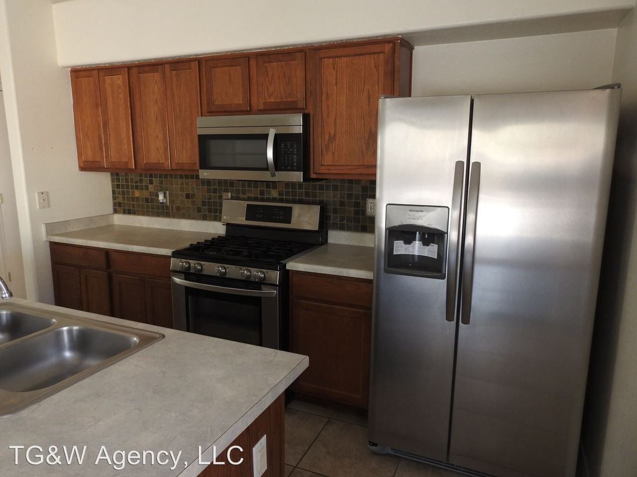 1112 72nd Place Nw - Photo 3 of 21