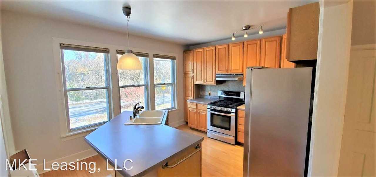 3340 N Cambridge Ave - Photo 3 of 19