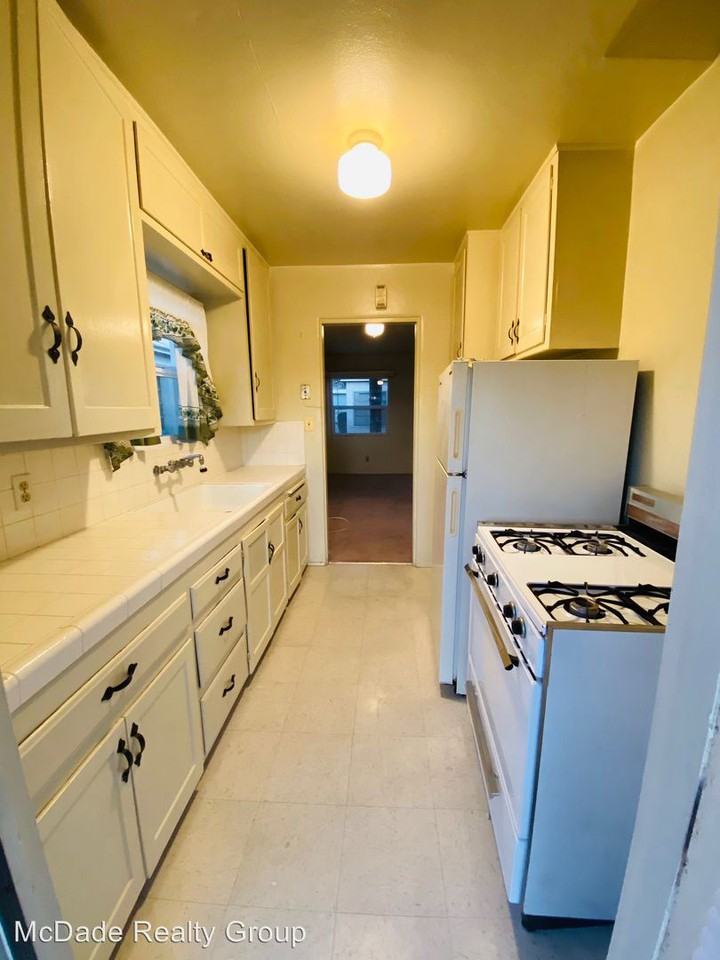 516 Pepper Dr. - Photo 2 of 12