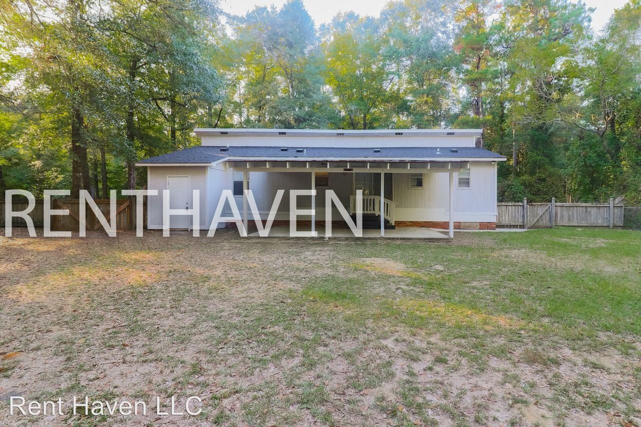 302 South Hankinson Street - Photo 3 of 20