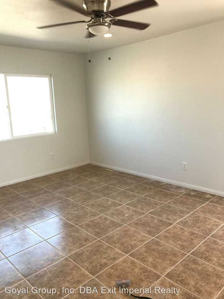 145 W. California St. - Photo 2 of 5