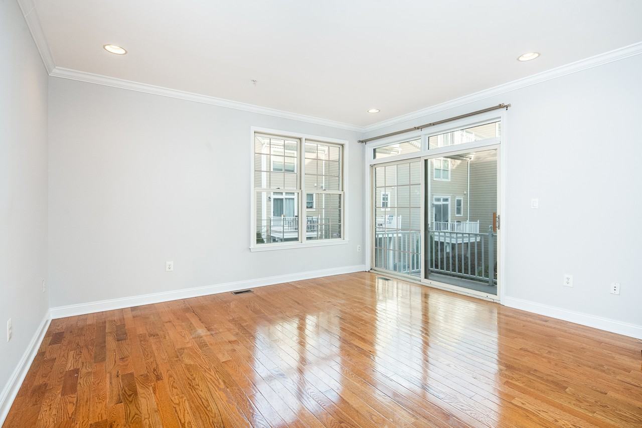 454 Albany Ct. - Photo 3 of 17