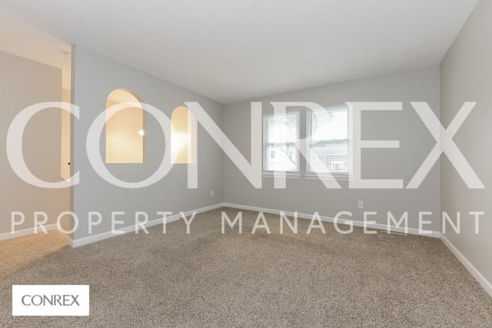 918 Northeast 113 Street - Photo 2 of 9