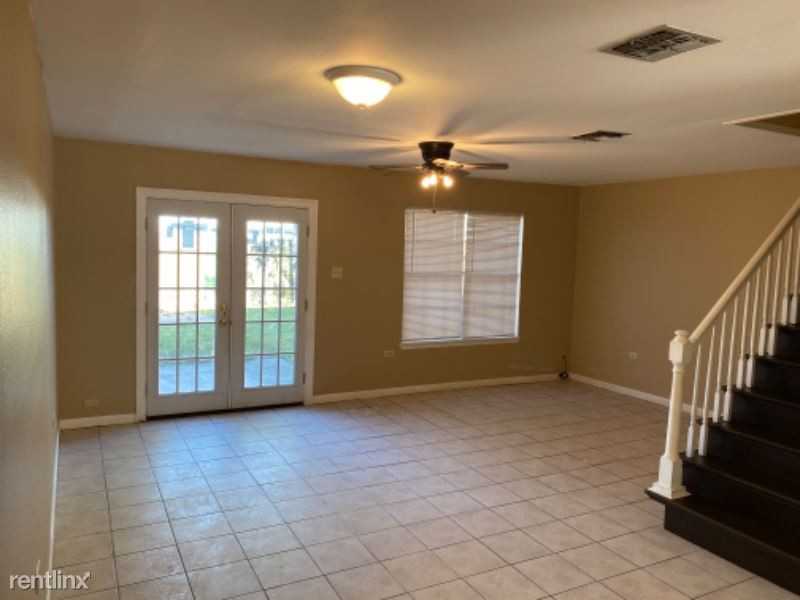 3701 Thomas Drive B - Photo 3 of 13