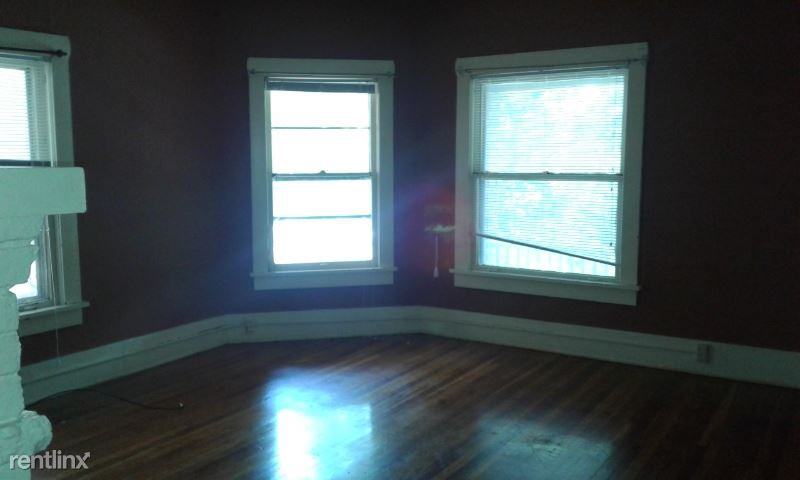 430 N Topeka St - Photo 3 of 14