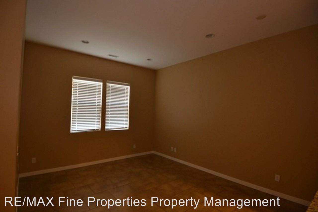 321 E Butler Avenue - Photo 3 of 20