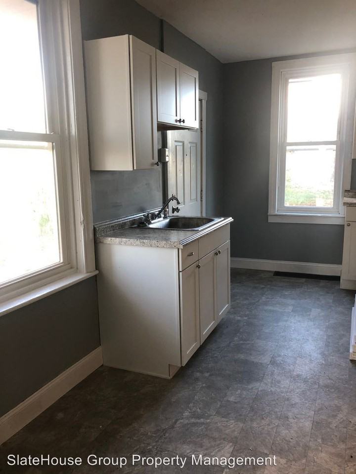 215 E 5th Ave - Photo 3 of 9