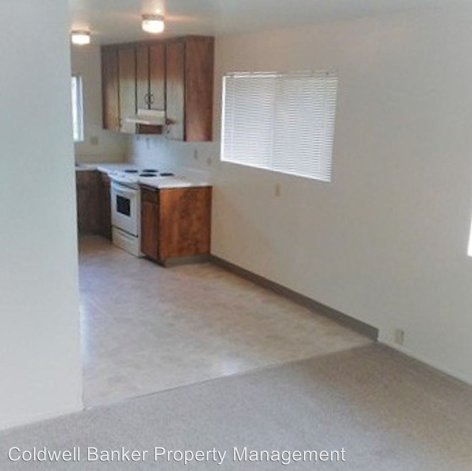 1552 Cottonwood Street - Photo 3 of 6