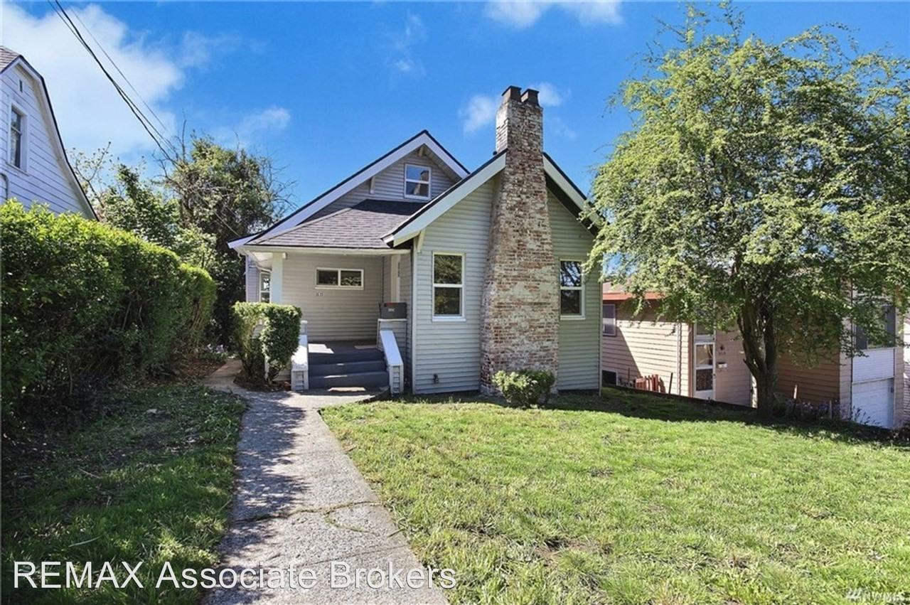 3523 S Dawson St, Seattle, WA 98118 3 Bedroom Apartment for Rent